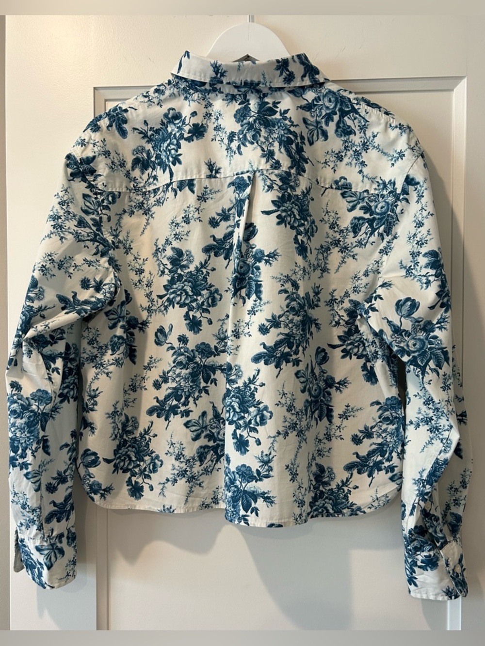 Gap x LoveShackFancy Floral Organic Cotton Cropped Shirt Size M - Picture 4 of 5
